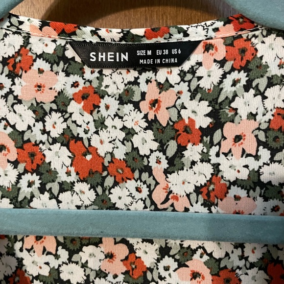 BUNDLE cropped tie front shirts - Picture 6 of 8